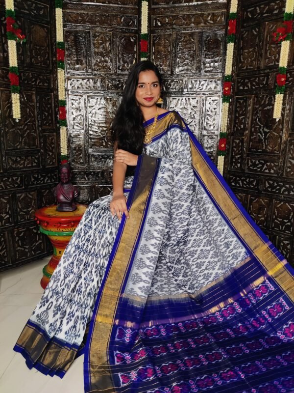 Pochampally-Ikkat-Silk-Saree-white-dark-blue